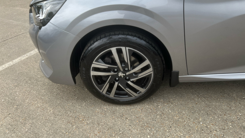 Peugeot 208 1.2 PureTech 100 Allure Premium 5dr Petrol Hatchback
